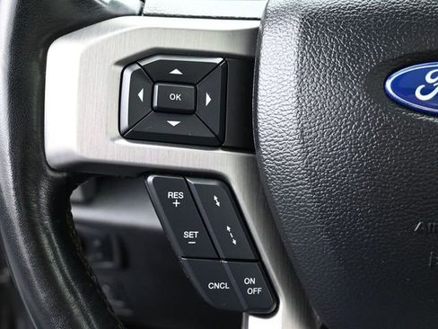 Used 2019 Ford F150 Platinum w/ Equipment Group 701A Luxury image 17