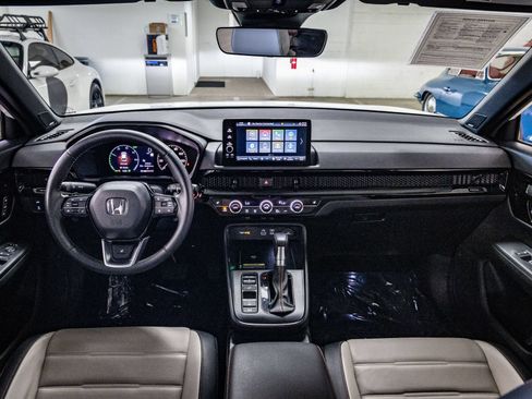 Used 2025 Honda CR-V Sport Touring image 19