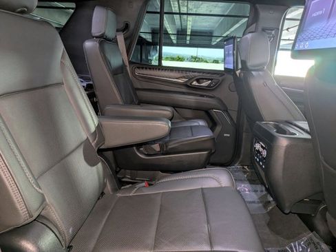Used 2023 GMC Yukon Denali w/ Denali Reserve Package AWD/4WD image 18
