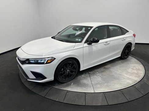 Certified 2024 Honda Civic Sport image 3