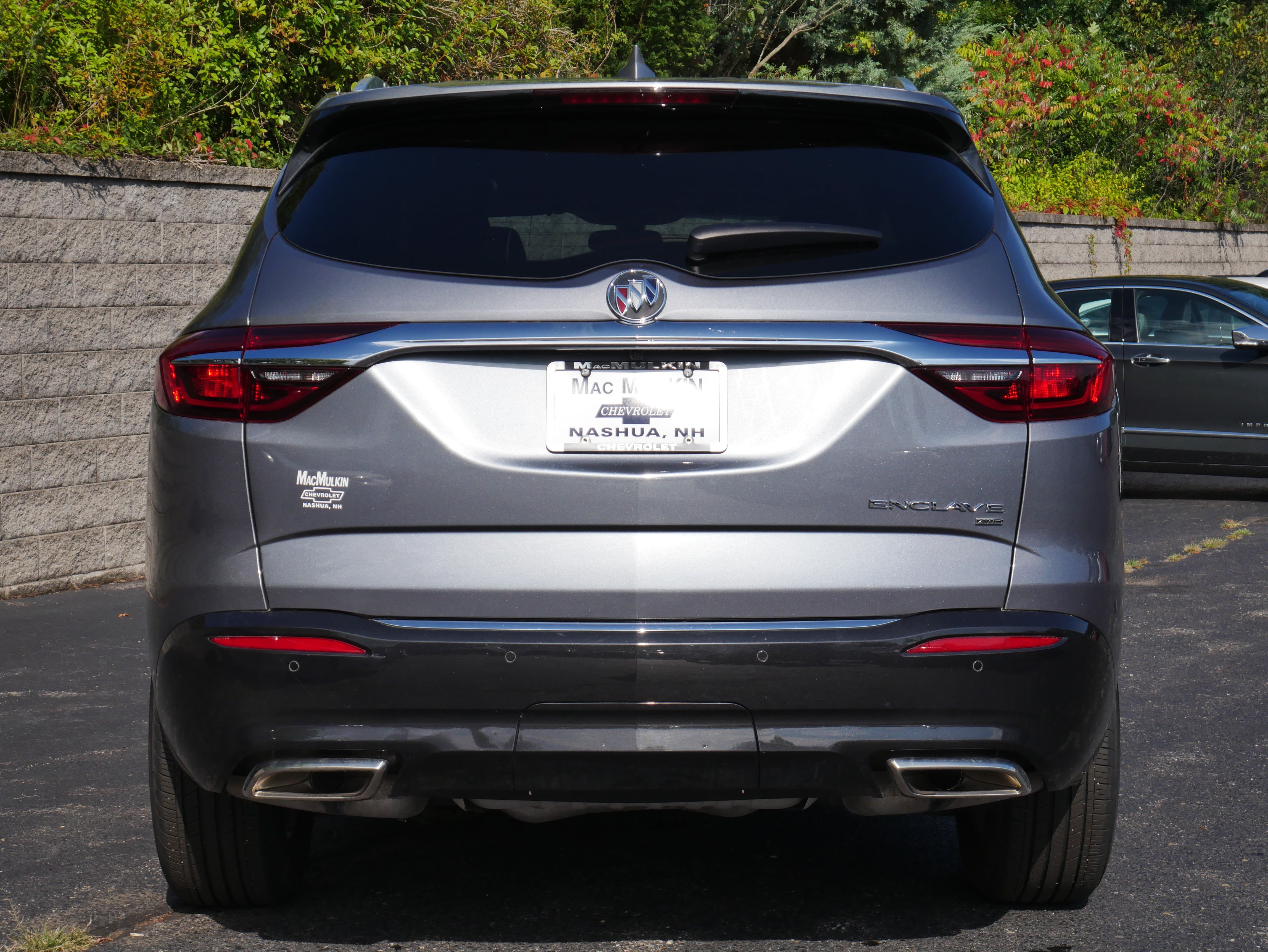 Used 2019 Buick Enclave Essence AWD/4WD image 5
