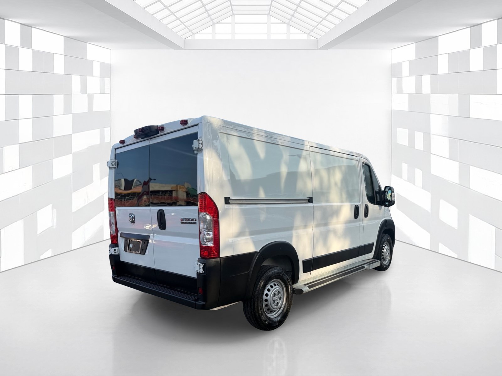 Used 2025 RAM ProMaster 2500 w/ U-Haul Equipment Group FWD image 7