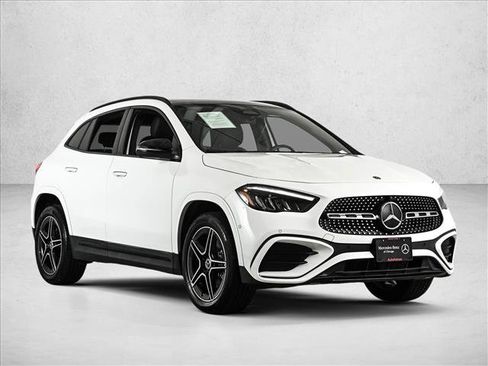 Used 2024 Mercedes-Benz GLA 250 4MATIC image 3