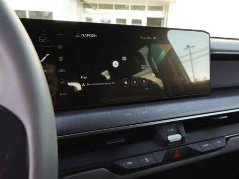 Used 2024 Kia EV9 Wind image 25