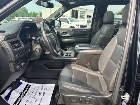 Used 2022 Chevrolet Tahoe Z71 w/ Luxury Package AWD/4WD image 12