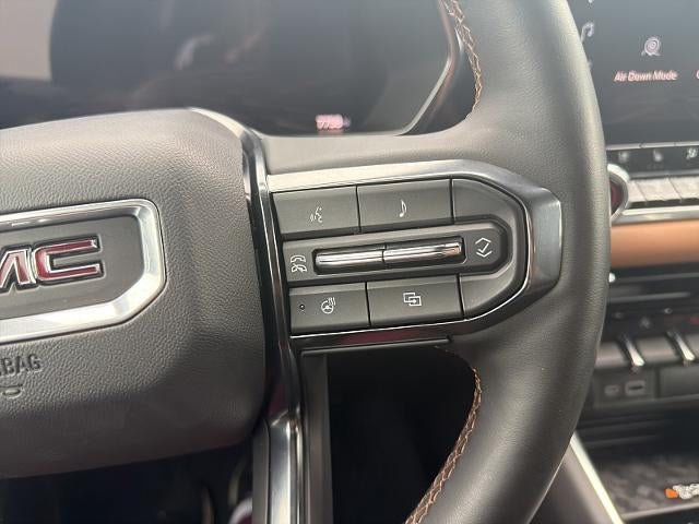 Used 2025 GMC Canyon AT4 w/ AT4 Premium Package AWD/4WD image 29