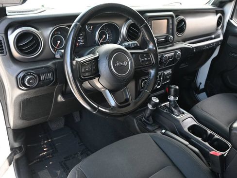 Used 2019 Jeep Wrangler Unlimited Sport S AWD/4WD image 10