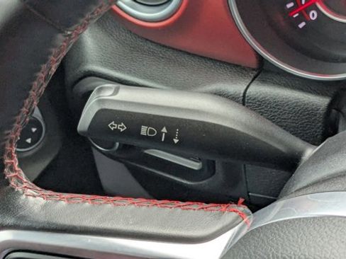 Used 2018 Jeep Wrangler Unlimited Rubicon image 15