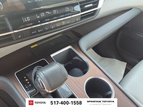 Used 2023 Toyota Sienna XLE w/ XLE Plus Package AWD/4WD image 24