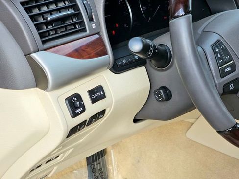 Used 2014 Lexus LS 460 image 17