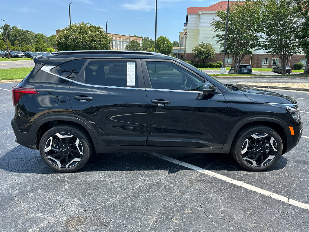 New 2026 Kia Seltos SX w/ SX Sunroof Package AWD/4WD image 8