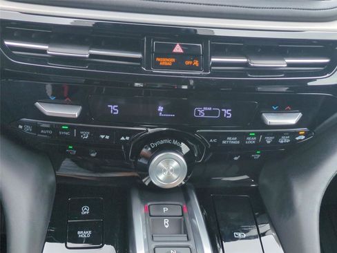Used 2025 Acura MDX SH-AWD w/ Technology Package image 25