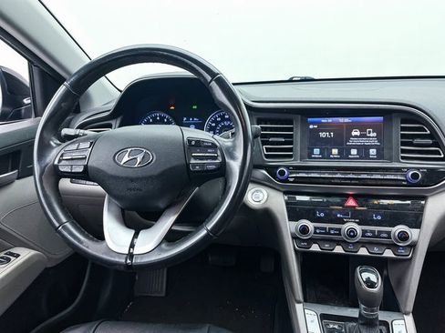 Used 2019 Hyundai Elantra Limited image 5
