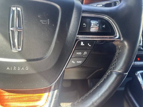 Used 2018 Lincoln Navigator Reserve w/ Technology Package AWD/4WD image 30