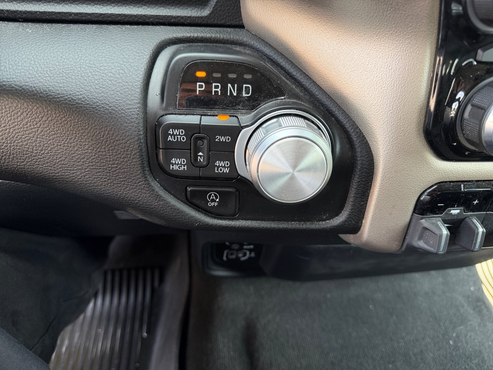 Used 2022 RAM 1500 Laramie AWD/4WD image 26