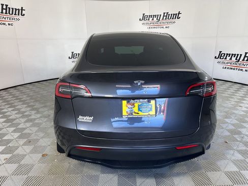 Used 2025 Tesla Model Y Long Range image 5