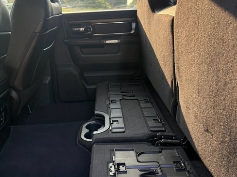 Used 2014 RAM 3500 Laramie AWD/4WD image 28