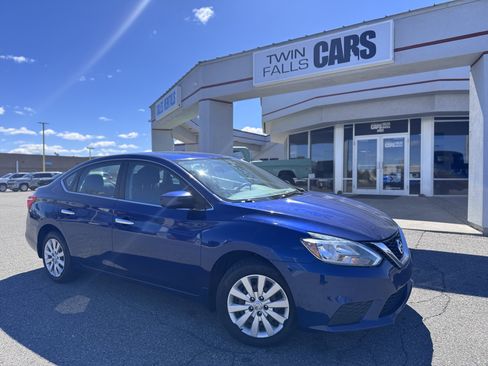 Used 2019 Nissan Sentra S image 2