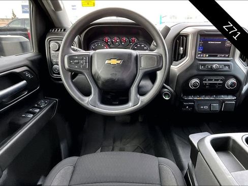 Used 2025 Chevrolet Silverado 2500 Custom w/ Custom Value Package image 9