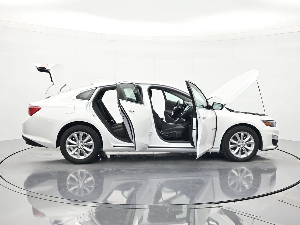 Certified 2025 Chevrolet Malibu LT FWD image 47