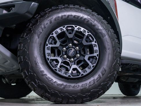 Used 2025 Ford F150 Raptor w/ Equipment Group 803A Raptor R AWD/4WD image 7