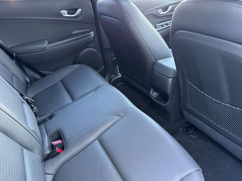 Used 2022 Hyundai Kona Limited image 16