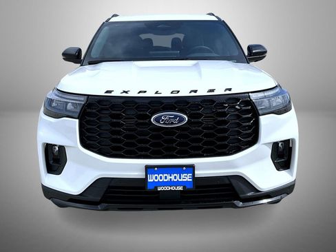 New 2026 Ford Explorer ST-Line AWD/4WD image 2