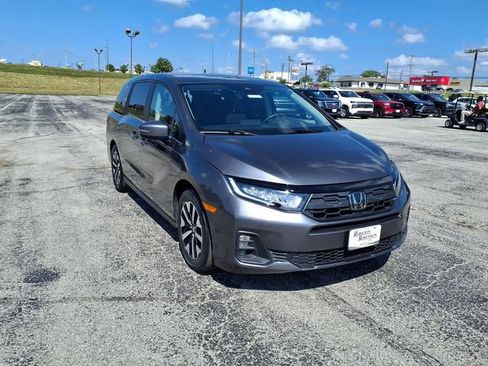 Used 2025 Honda Odyssey EX-L image 4