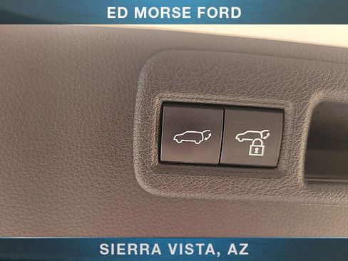 Used 2021 Toyota Venza LE w/ Carpet Mat Package (TMS) AWD/4WD image 14