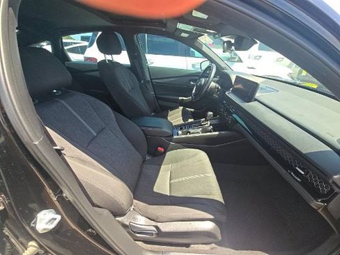 Used 2023 Honda Accord Sport image 11