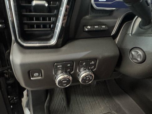 Used 2023 GMC Sierra 1500 Denali Ultimate AWD/4WD image 19