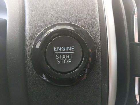 Used 2025 Ford Expedition Active AWD/4WD image 26