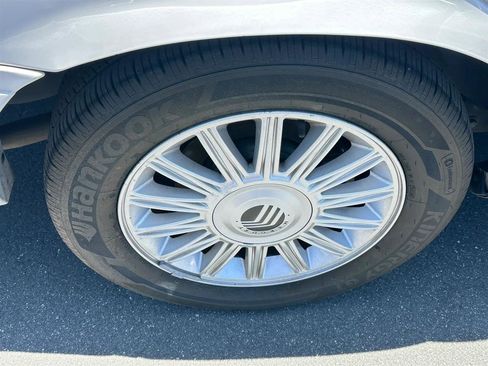 Used 2011 Mercury Grand Marquis LS RWD image 56
