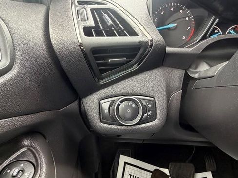 Used 2015 Ford Escape Titanium image 10