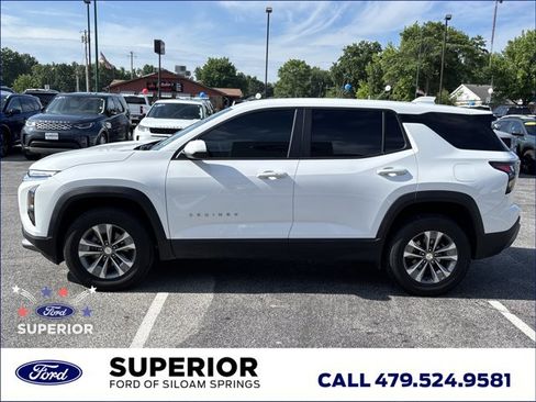 Used 2025 Chevrolet Equinox LT FWD image 8