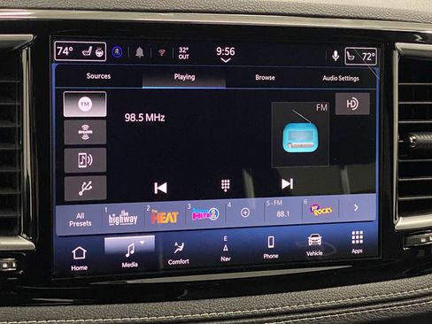 New 2026 Chrysler Pacifica Limited w/ S Appearance Package AWD/4WD image 19