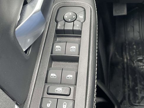 New 2026 RAM 3500 Big Horn AWD/4WD image 9