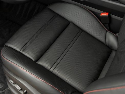 Certified 2026 Porsche Cayenne GTS AWD/4WD image 23
