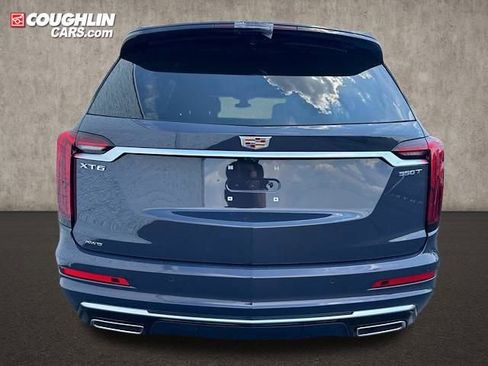 New 2025 Cadillac XT6 Luxury image 6