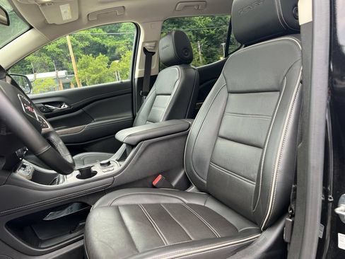 Used 2023 GMC Acadia Denali w/ Trailering Package AWD/4WD image 14