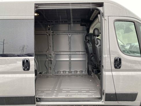 New 2025 RAM ProMaster 3500 w/ Quick Order Package 22H SLT+ FWD image 19
