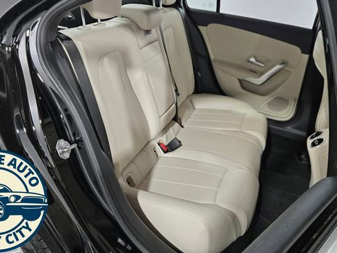 Used 2019 Mercedes-Benz A 220 4MATIC image 33