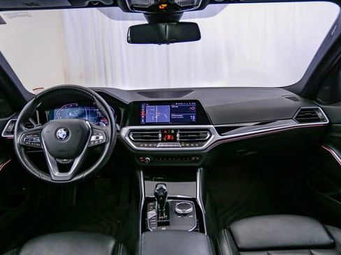Used 2019 BMW 330i xDrive Sedan w/ Premium Package AWD/4WD image 12