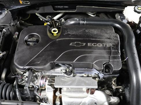 Used 2023 Chevrolet Malibu LT FWD image 15