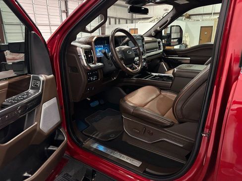 Used 2024 Ford F250 King Ranch w/ Chrome Package image 34