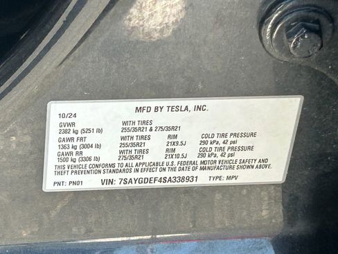 Used 2025 Tesla Model Y Performance AWD/4WD image 37