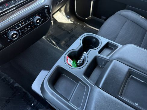 Used 2022 Chevrolet Silverado 1500 LT RWD image 21