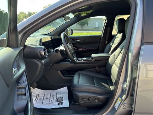 Used 2026 Chevrolet Equinox LT w/ Convenience Package II AWD/4WD image 13