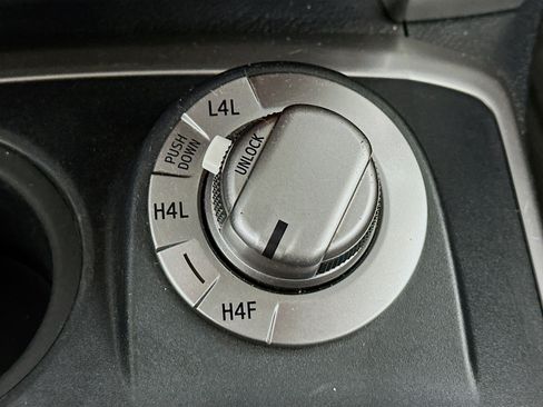 Used 2017 Toyota 4Runner Limited image 24