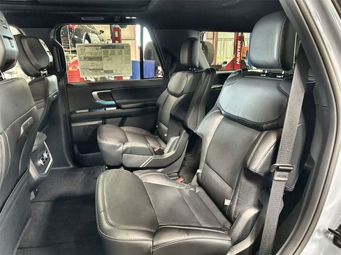 New 2026 Ford Expedition Platinum w/ Stealth Appearance Package image 25